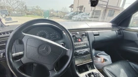 Mercedes-Benz E 200, снимка 4