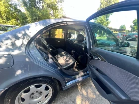 Mercedes-Benz E 320, снимка 9