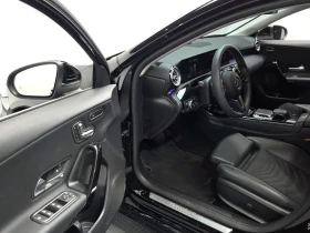 Mercedes-Benz A 220 W177 A220 Hatchback, снимка 10