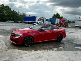 Mercedes-Benz C 63 AMG Coupe, снимка 3