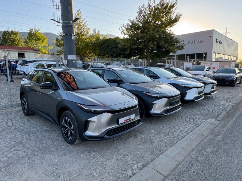 Toyota bZ4X Luxury Premium/NAVI/PANO/KAM/Full...ГАРАНЦИЯ!!, снимка 3 - Автомобили и джипове - 40798755