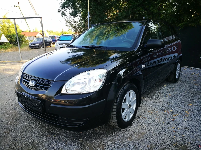 Kia Rio 1.4i FACELIFT, снимка 3 - Автомобили и джипове - 46925670