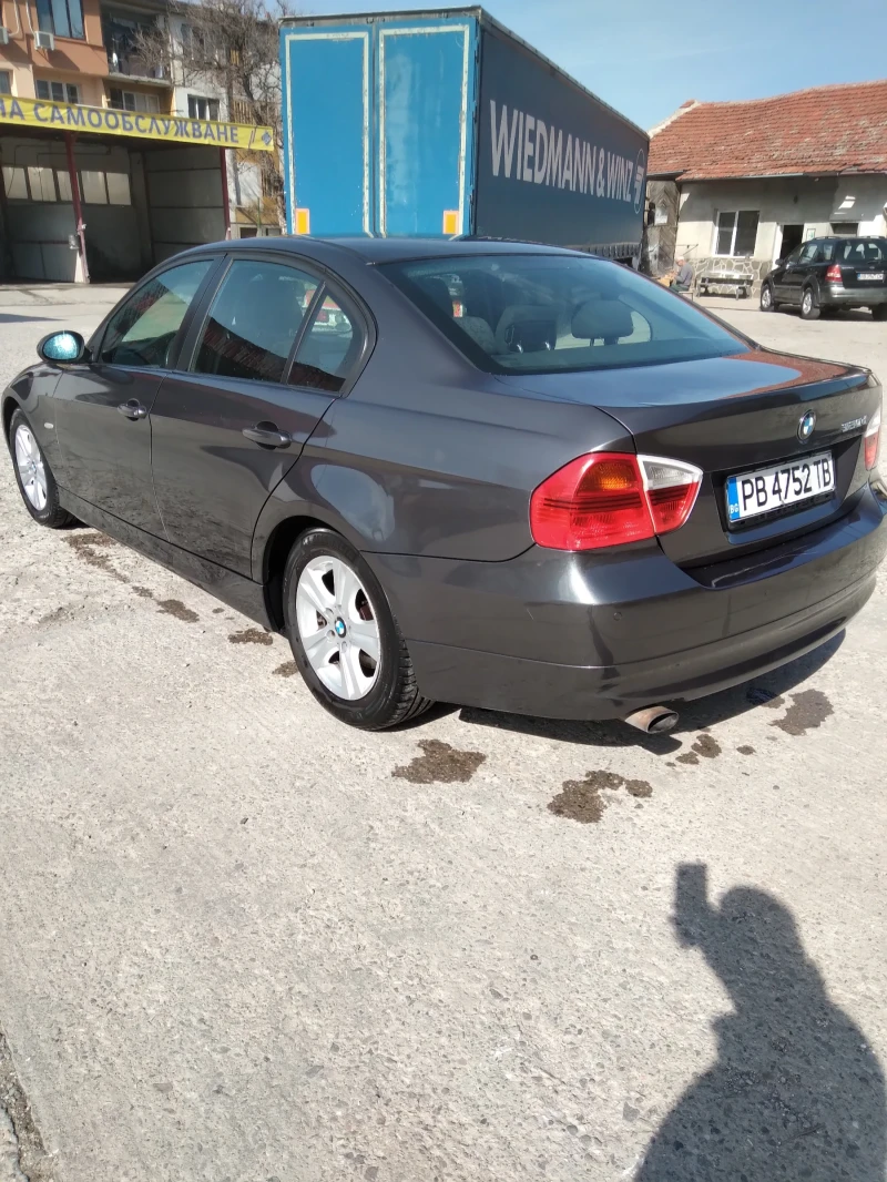 BMW 320, снимка 5 - Автомобили и джипове - 48226341