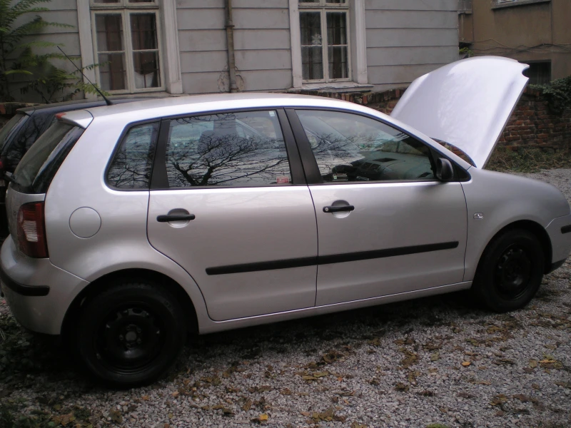 VW Polo, снимка 2 - Автомобили и джипове - 48528205