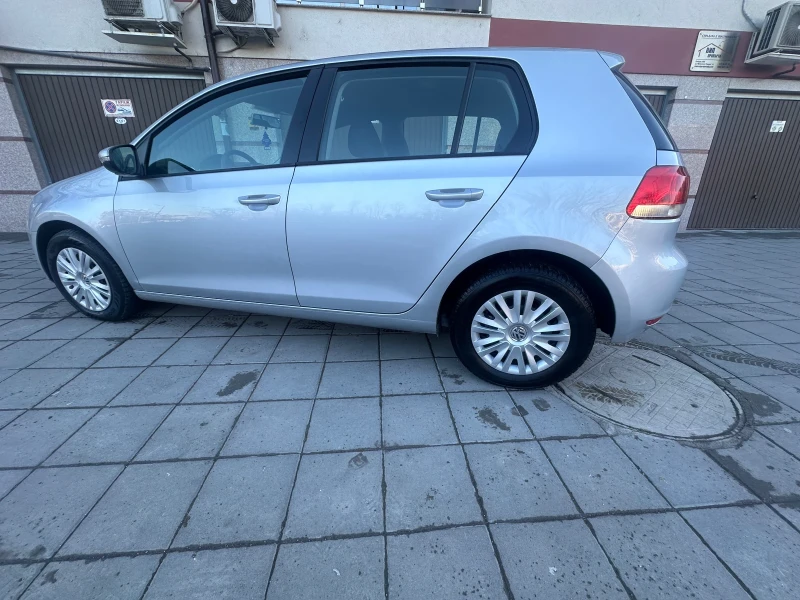 VW Golf 1.6 TDI  * NAVI* 105к.с., снимка 4 - Автомобили и джипове - 48704197