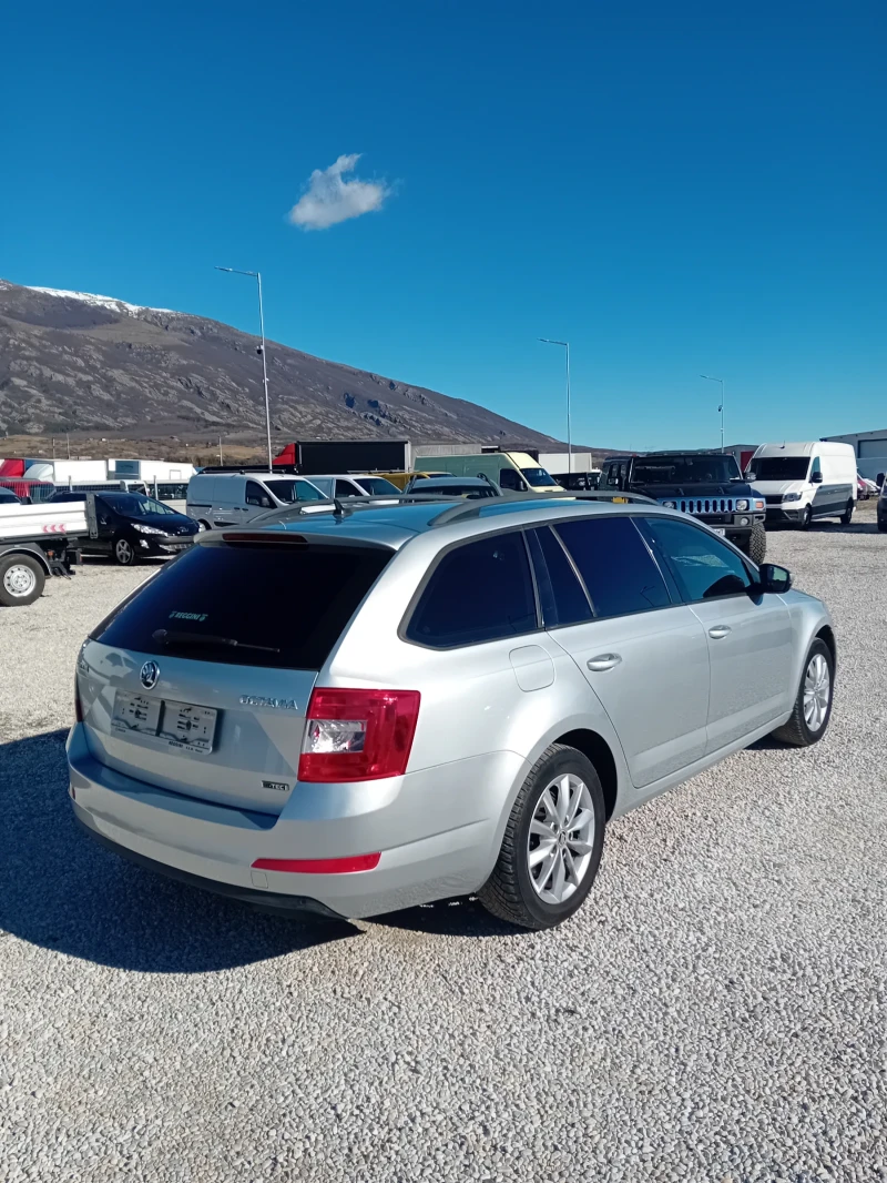 Skoda Octavia 1.4 110k.s, снимка 6 - Автомобили и джипове - 48723867