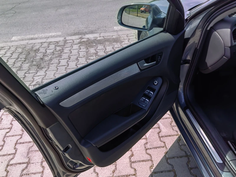 Audi A4 2.0 TDI, снимка 14 - Автомобили и джипове - 50497529