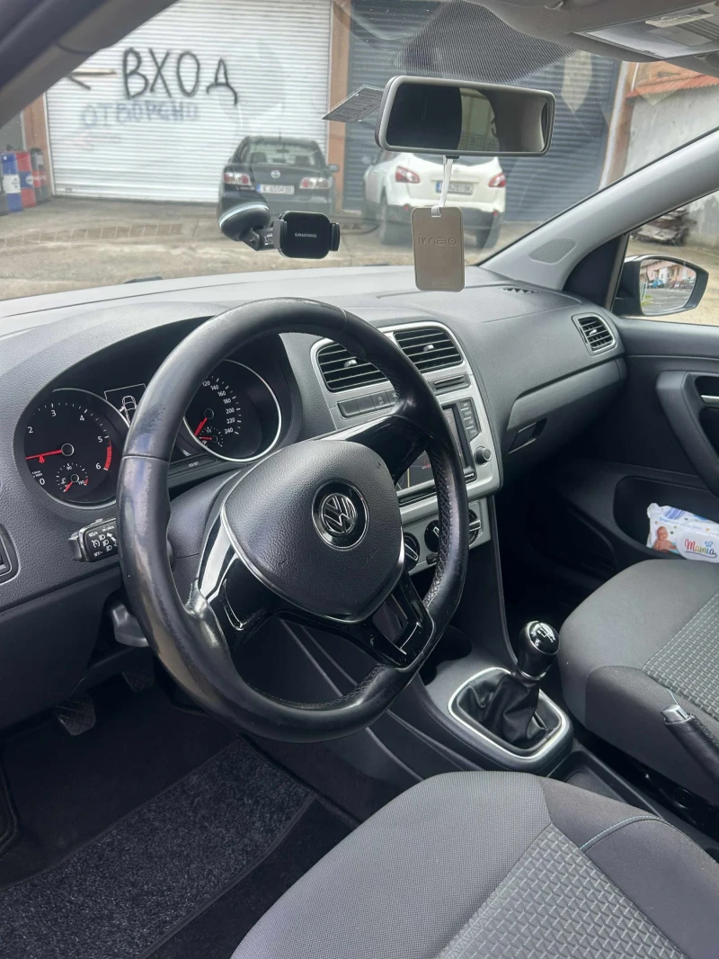 VW Polo, снимка 6 - Автомобили и джипове - 52940680