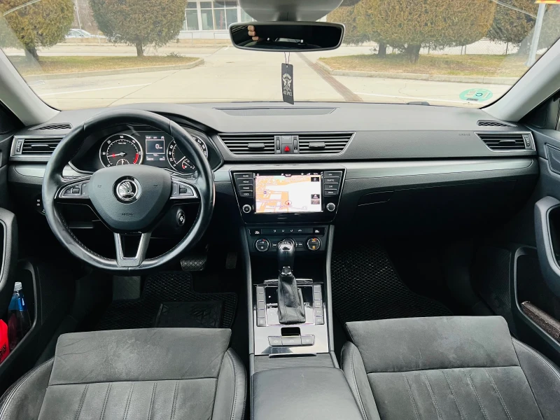 Skoda Superb 2.0 150 автомат, снимка 8 - Автомобили и джипове - 52975831