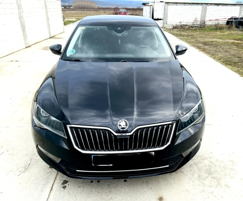 Skoda Superb 2.0 150 автомат, снимка 3 - Автомобили и джипове - 52975831