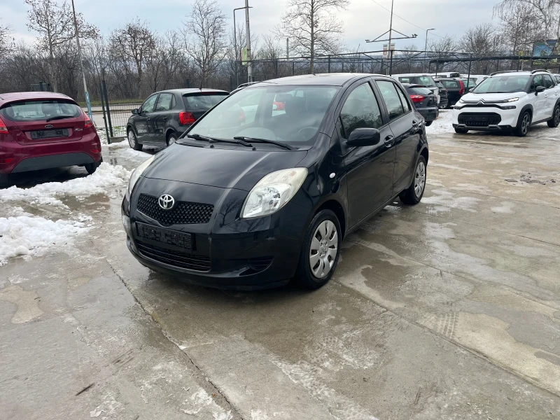 Toyota Yaris 1.0, снимка 4 - Автомобили и джипове - 53053554