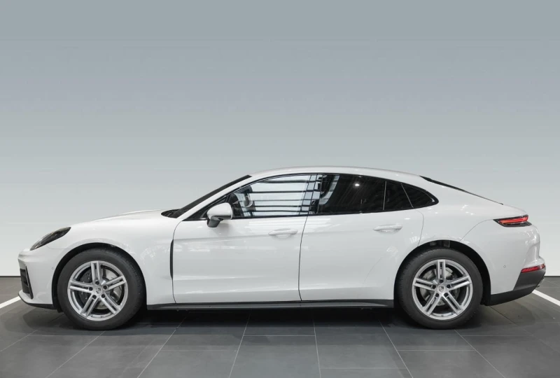 Porsche Panamera 4/FACELIFT/LED-MATRIX/BOSE/HEAD UP/360/, снимка 4 - Автомобили и джипове - 53108329