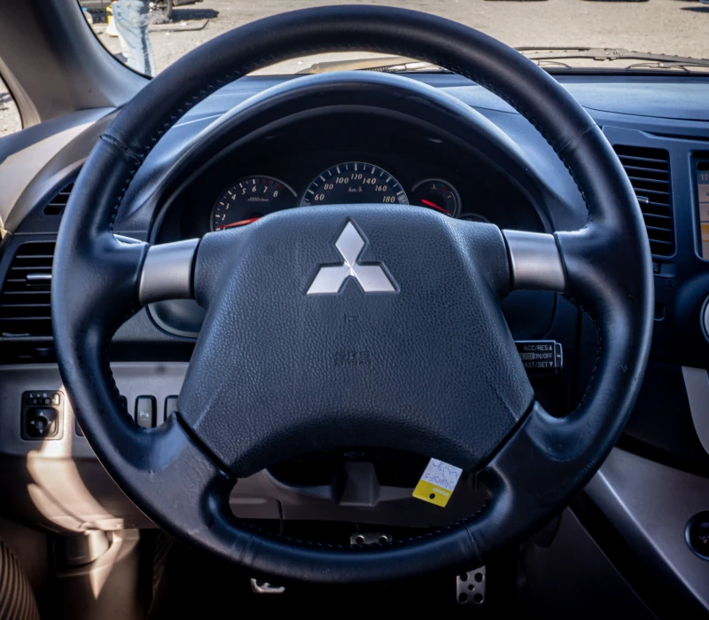 Mitsubishi Grandis 2.4i 165hp! С ГАРАНЦИЯ! БЕЗПЛАТНА РЕГИСТРАЦИЯ, снимка 9 - Автомобили и джипове - 53121887