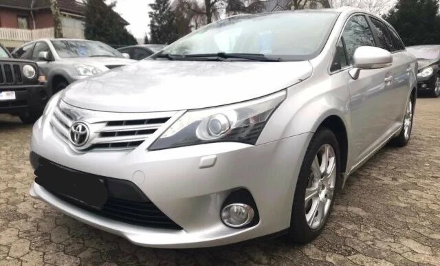 Toyota Avensis  - изображение 2