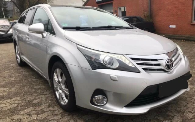 Toyota Avensis, снимка 1 - Автомобили и джипове - 48039497