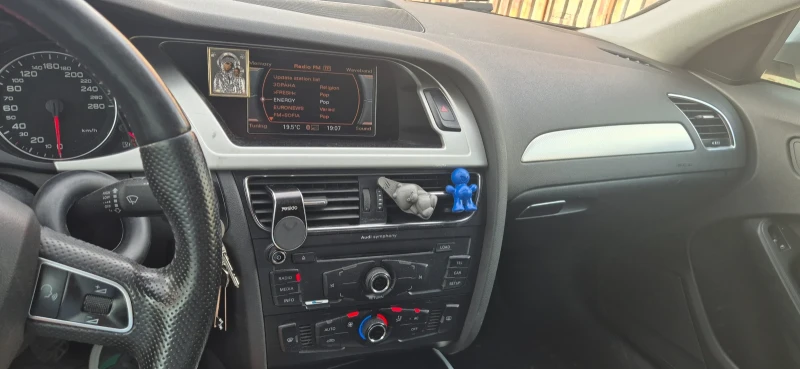 Audi A4 Има и още един комплект джанти с зимни гуми - 12555 лв. - 38052952 1