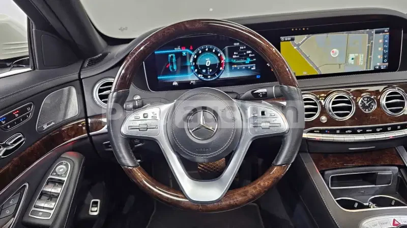 Mercedes-Benz S 560 4matic| 360 | HEAD-UP| TV| DISTRONIC, снимка 7 - Автомобили и джипове - 54285651