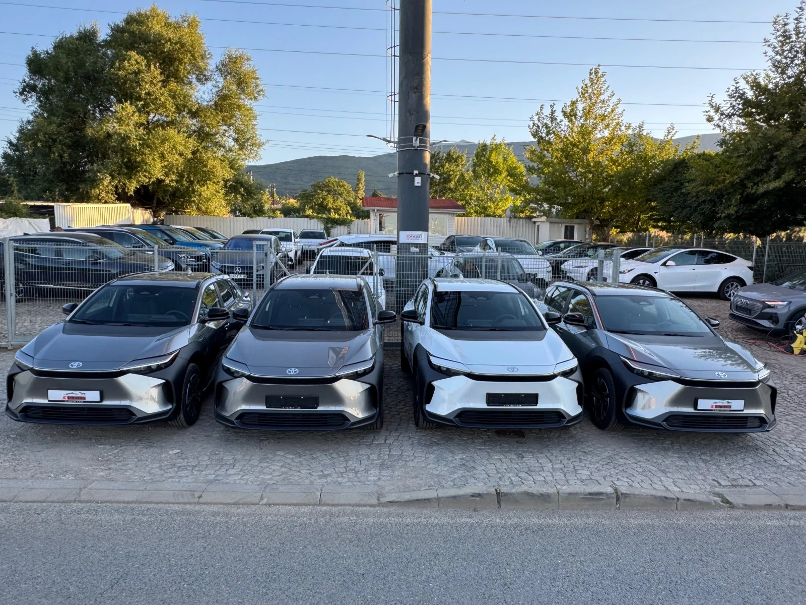 Toyota bZ4X Luxury Premium/NAVI/PANO/KAM/Full...ГАРАНЦИЯ!!, снимка 1