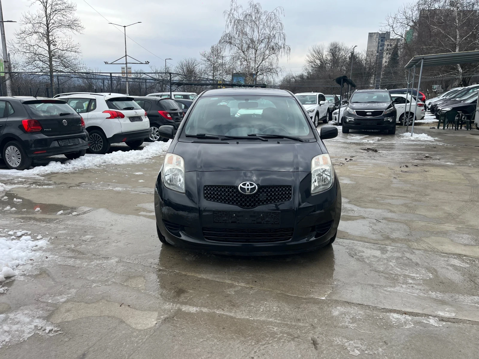 Toyota Yaris 1.0, снимка 1