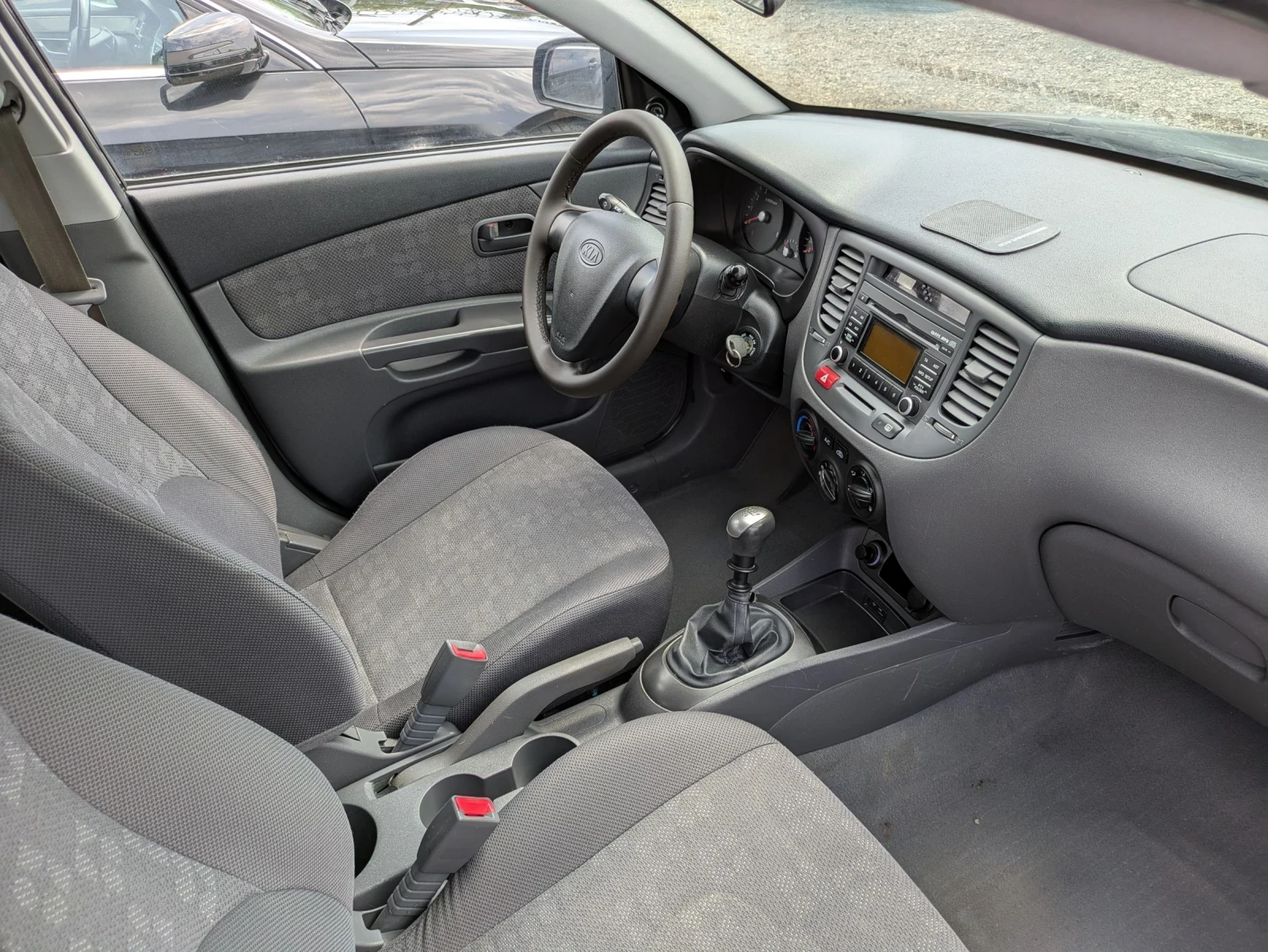Kia Rio 1.4i FACELIFT - изображение 10