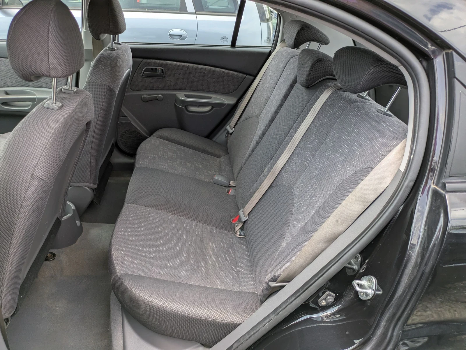 Kia Rio 1.4i FACELIFT - изображение 9