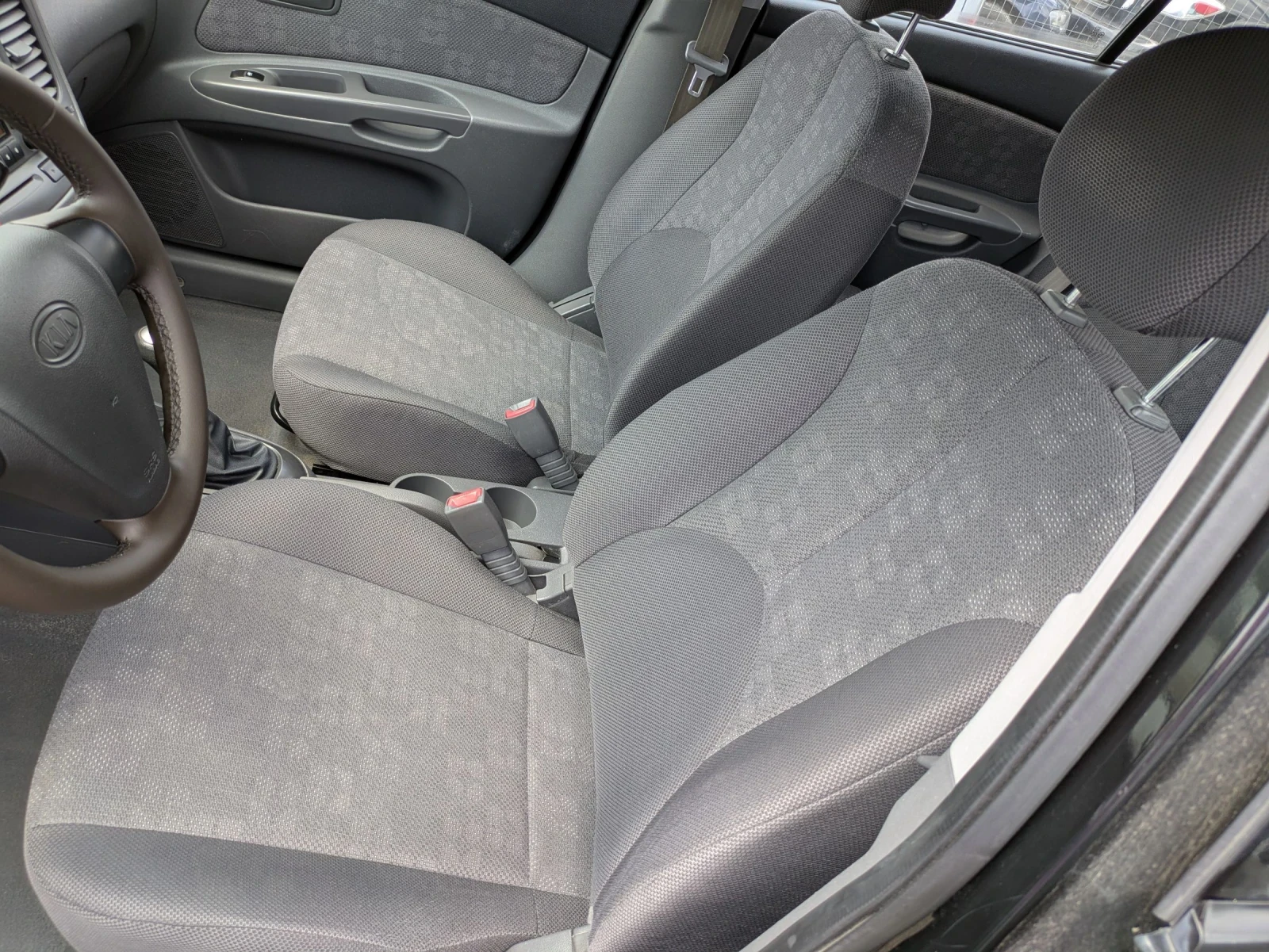 Kia Rio 1.4i FACELIFT - изображение 8