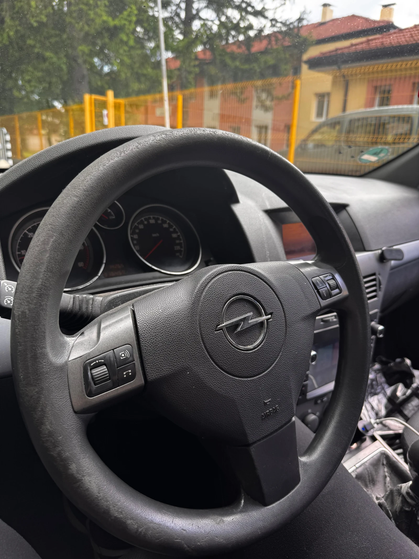 Opel Astra 1.9 CDTI - изображение 4