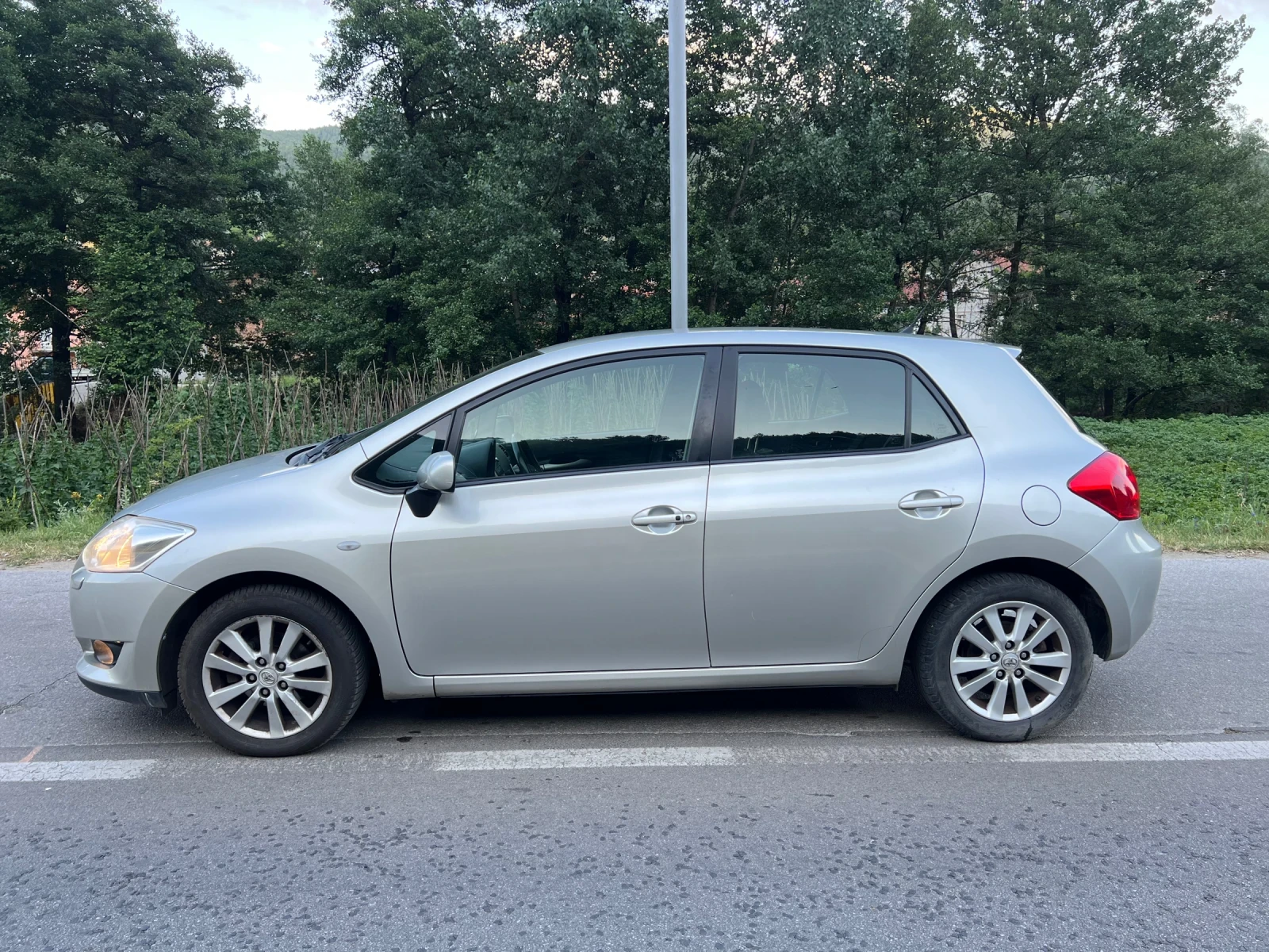 Toyota Auris 1.6* Автомат* Климатроник* Холандия* Парктроници - изображение 8
