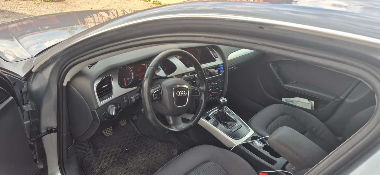 Audi A4 Има и  още един комплект джанти с зимни гуми  - изображение 3