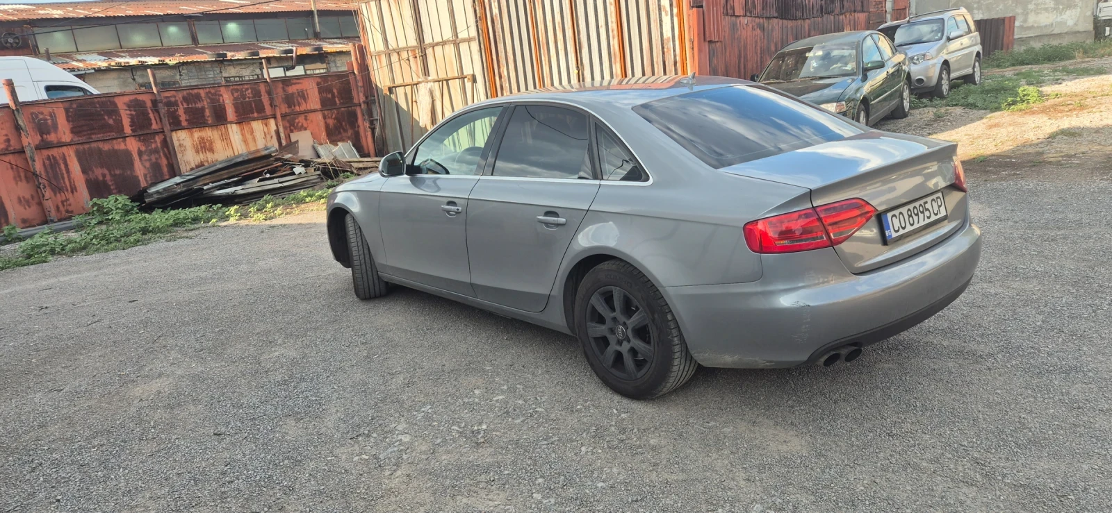 Audi A4 Има и  още един комплект джанти с зимни гуми  - изображение 10