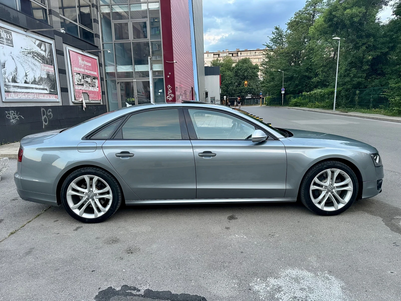 Audi S8  - изображение 7