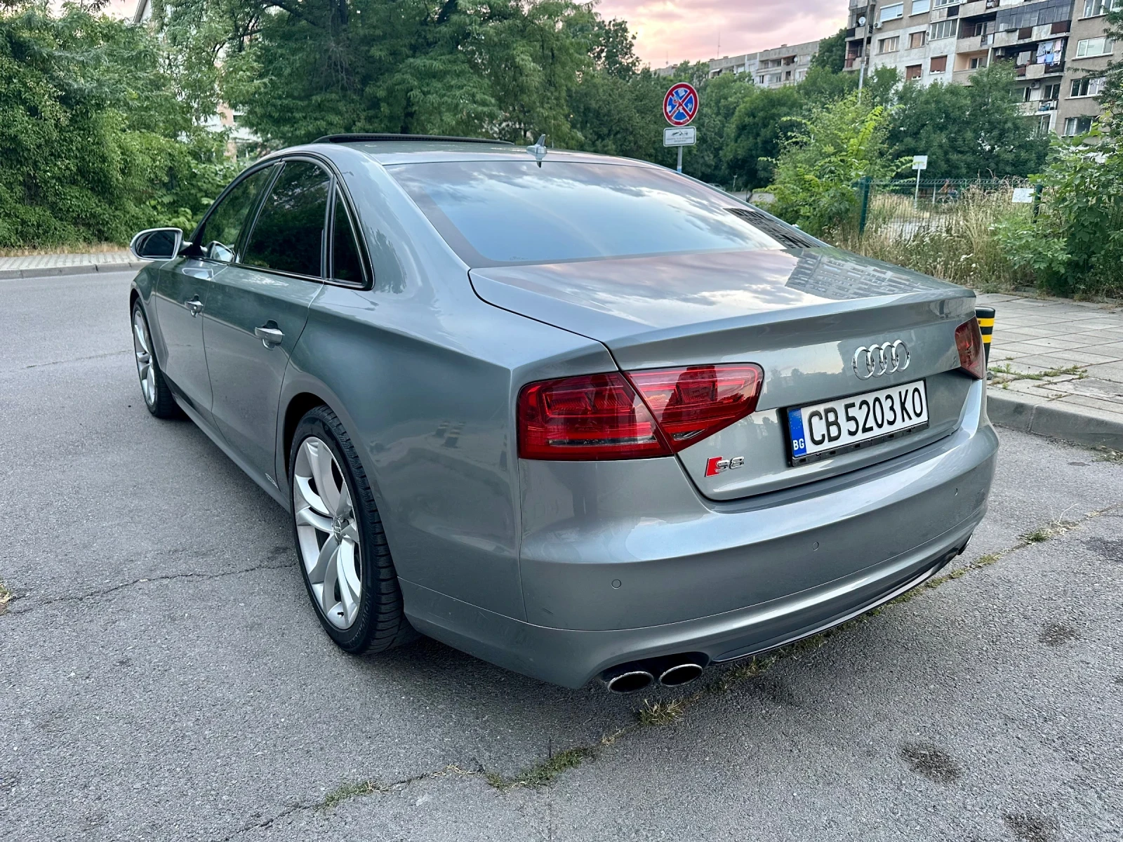 Audi S8  - изображение 5