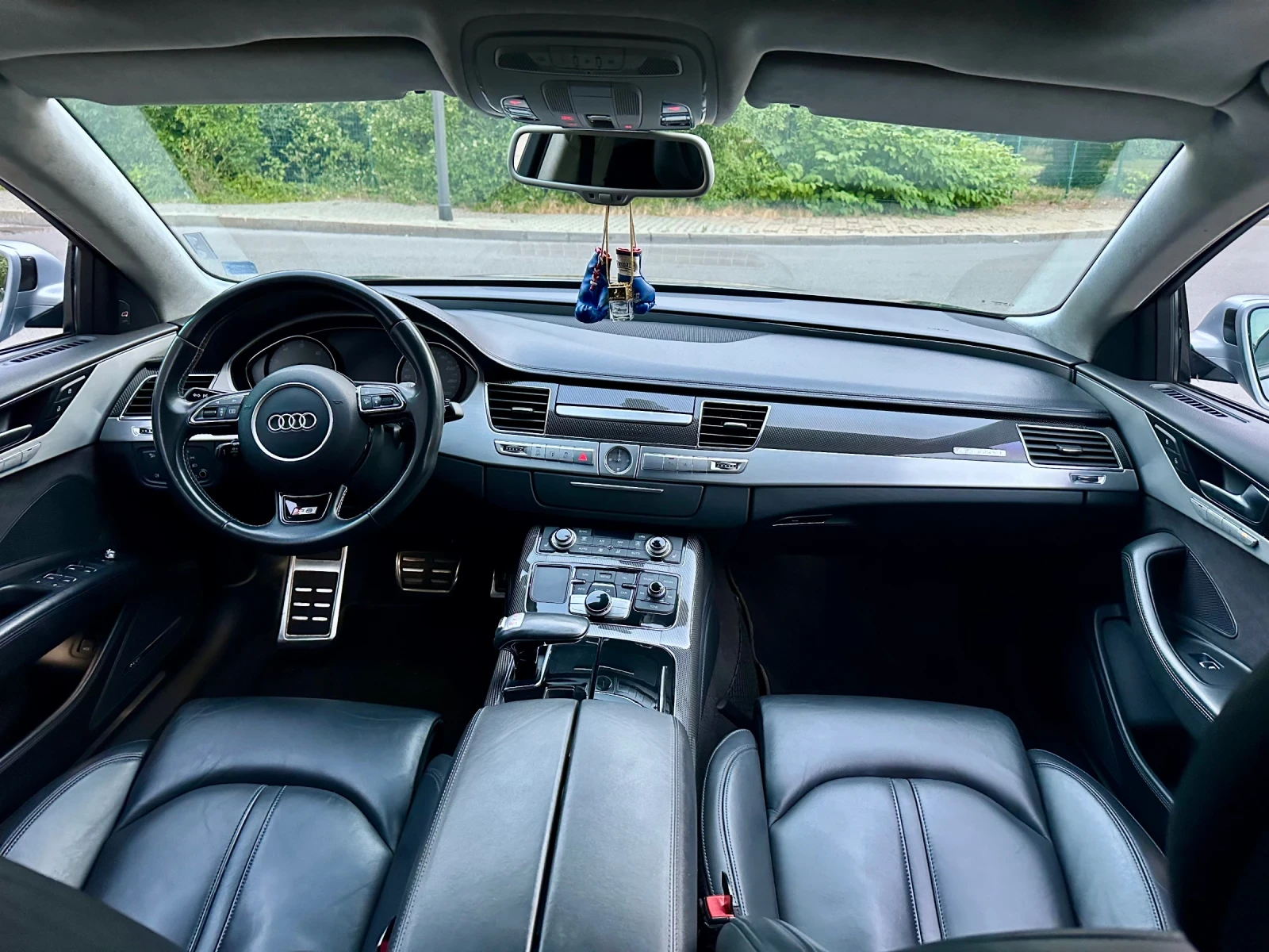 Audi S8 | Mobile.bg   12