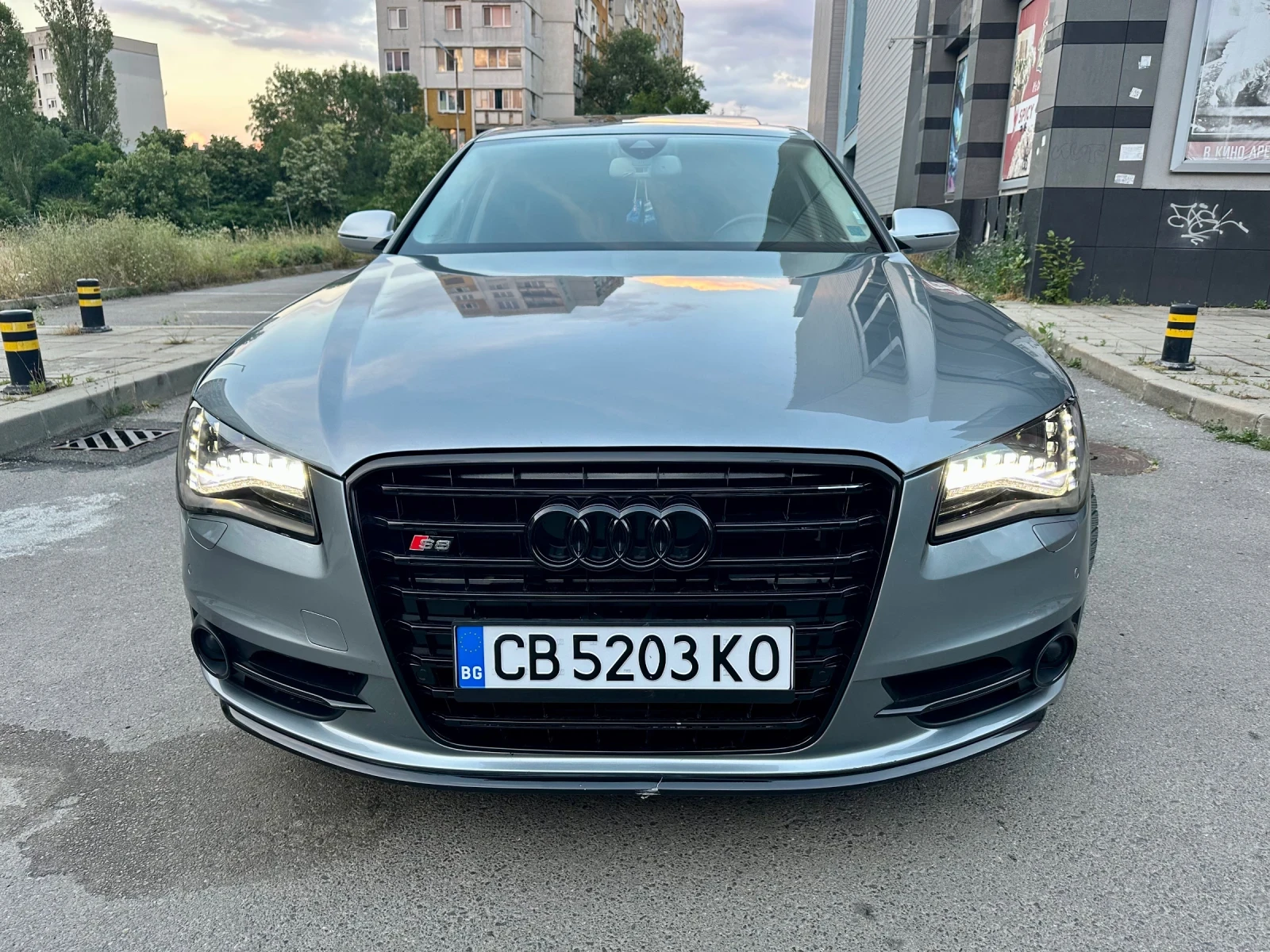 Audi S8  - изображение 2