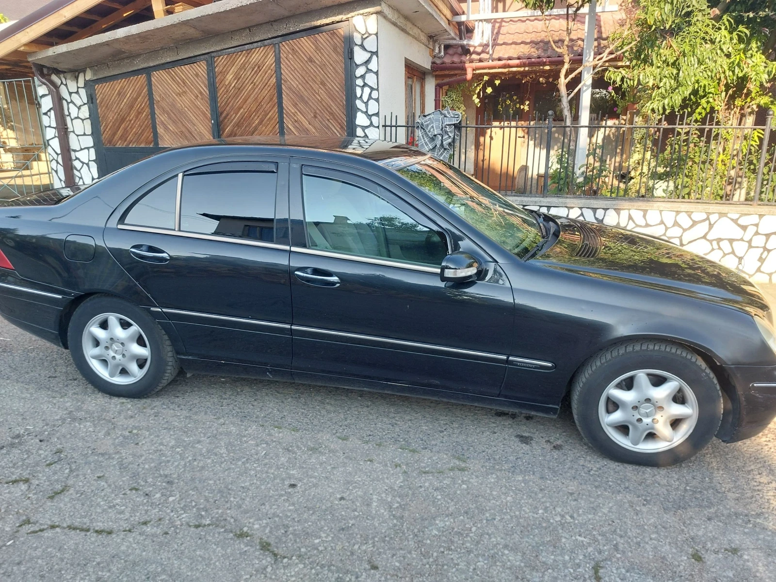 Mercedes-Benz C 220 W 203 - изображение 2