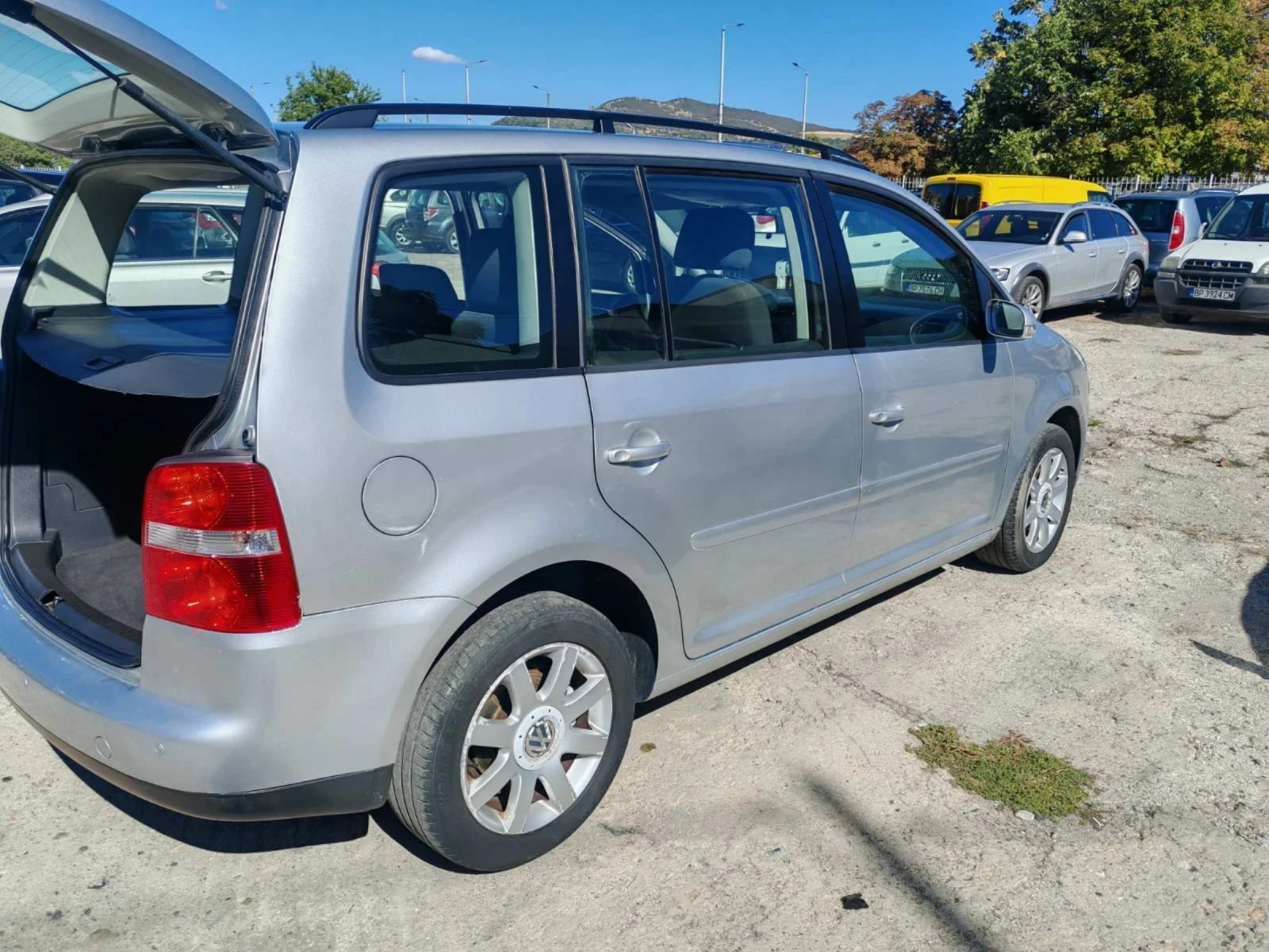 VW Touran 2.0 tdi 140hp - изображение 10