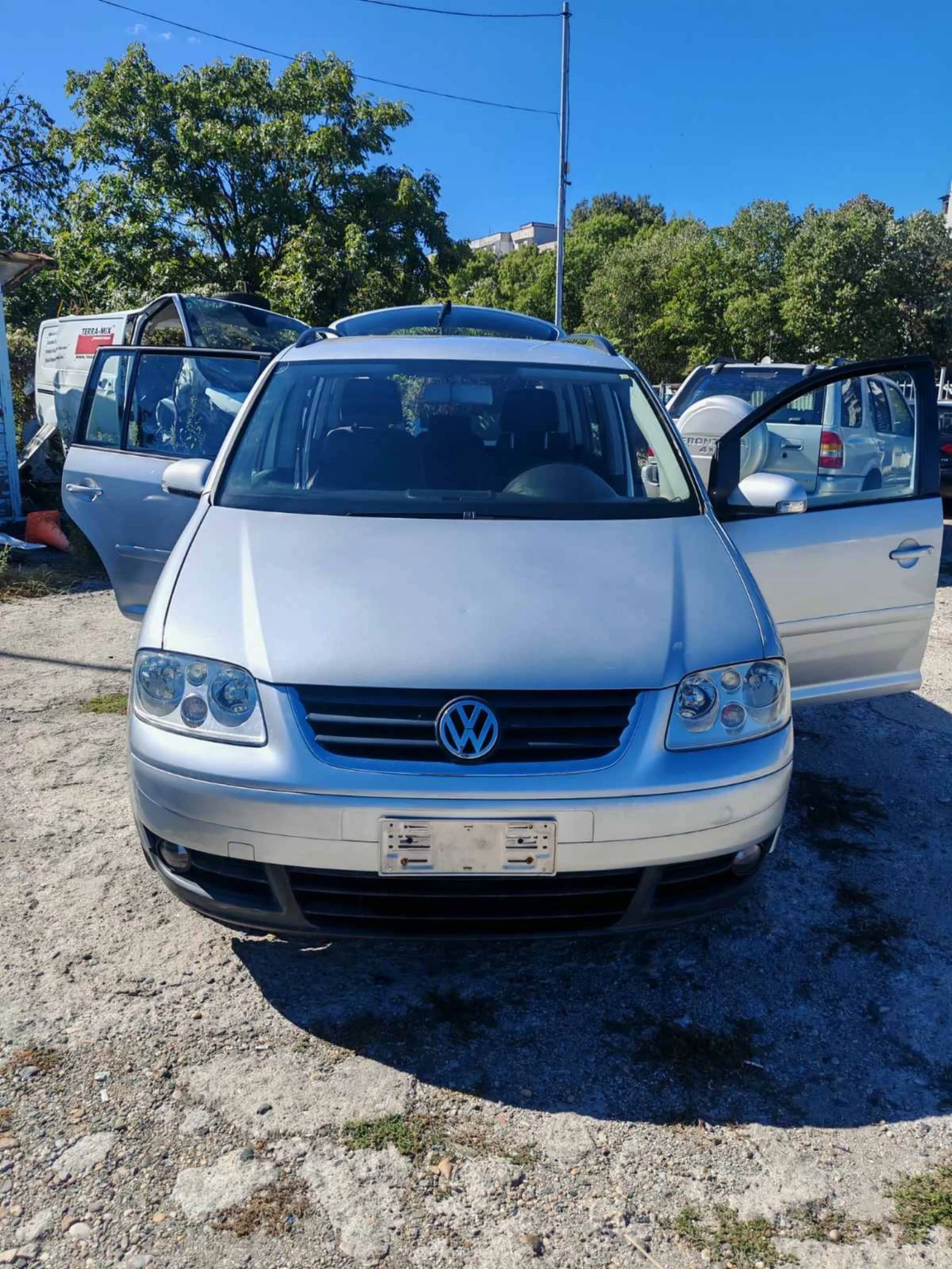 VW Touran 2.0 tdi 140hp - изображение 2