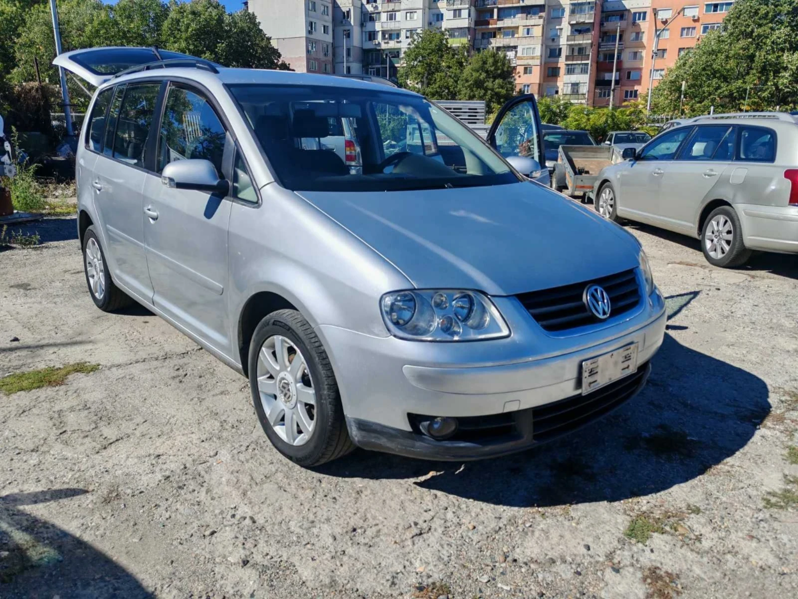 VW Touran 2.0 tdi 140hp - изображение 4