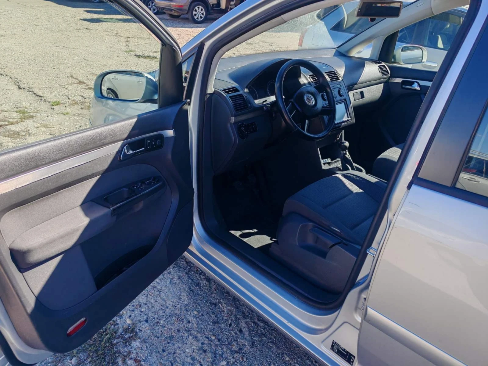 VW Touran 2.0 tdi 140hp - изображение 9