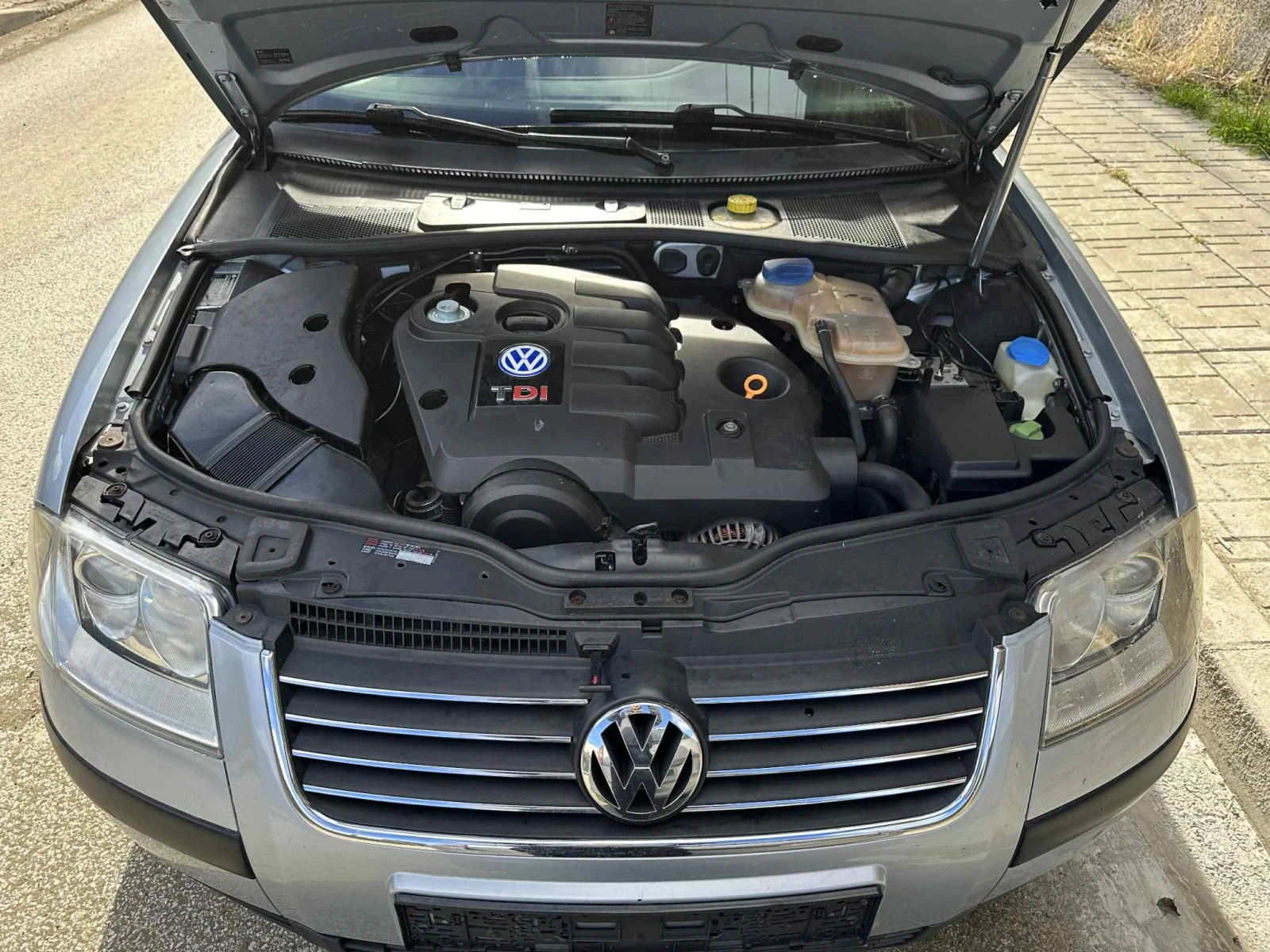 VW Passat 1.9TDI, 131к.с.291545 - изображение 8