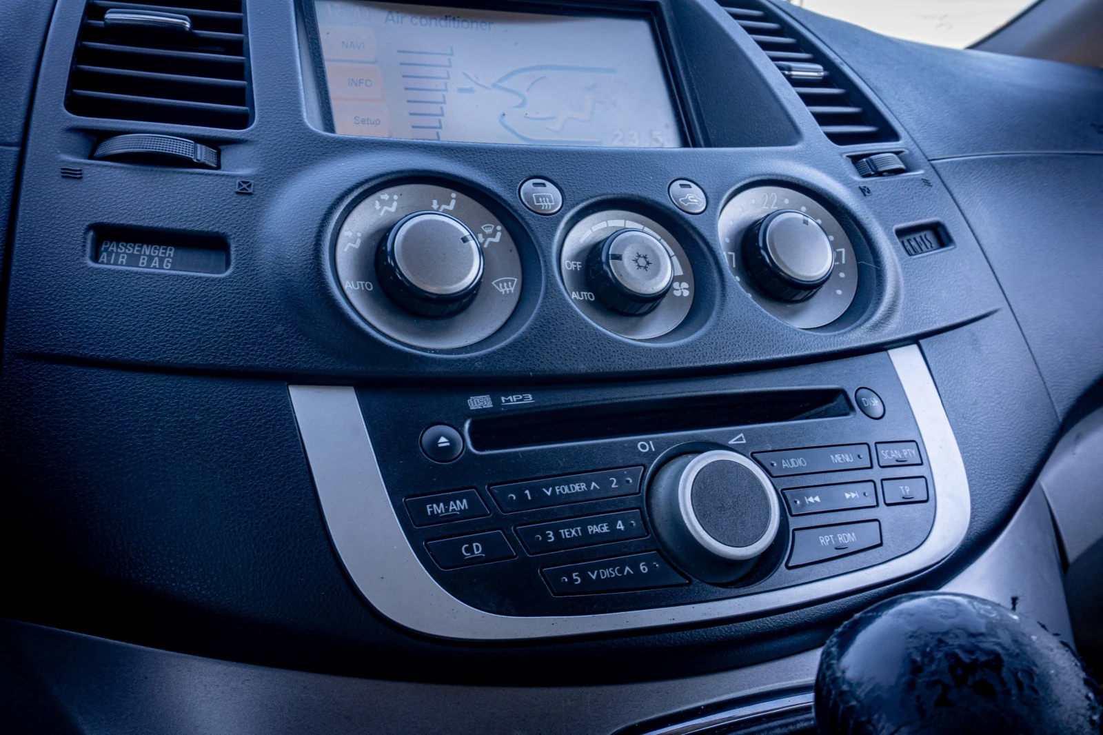 Mitsubishi Grandis 2.4i 165hp! С ГАРАНЦИЯ! БЕЗПЛАТНА РЕГИСТРАЦИЯ - изображение 10