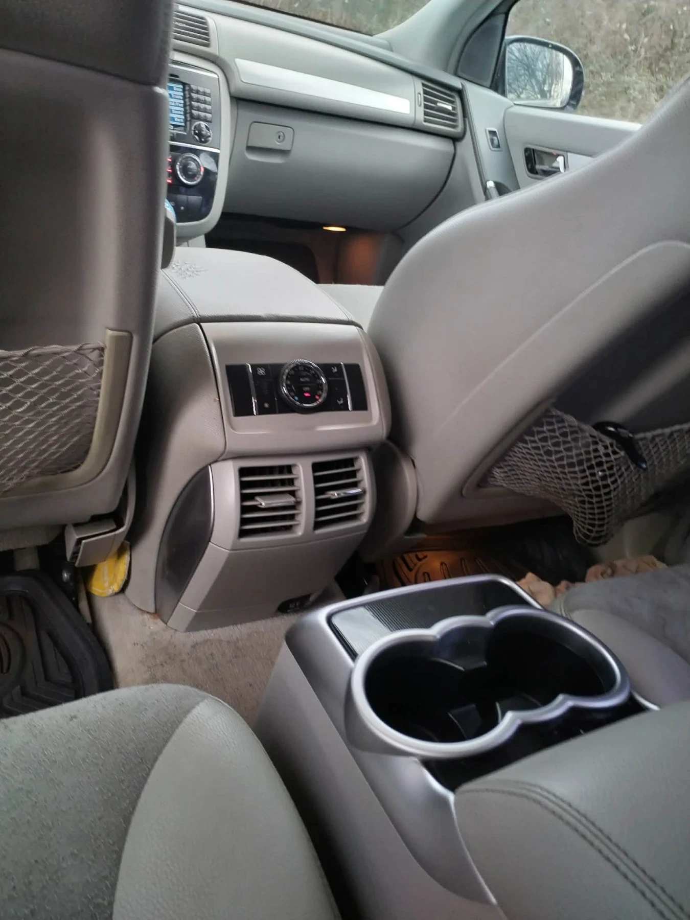 Mercedes-Benz R 320, снимка 11 - Автомобили и джипове - 53760011