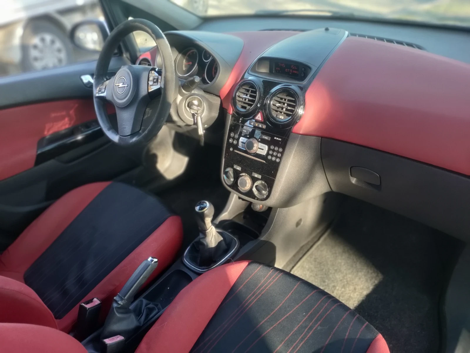 Opel Corsa 1.2бензин, снимка 9 - Автомобили и джипове - 53787320