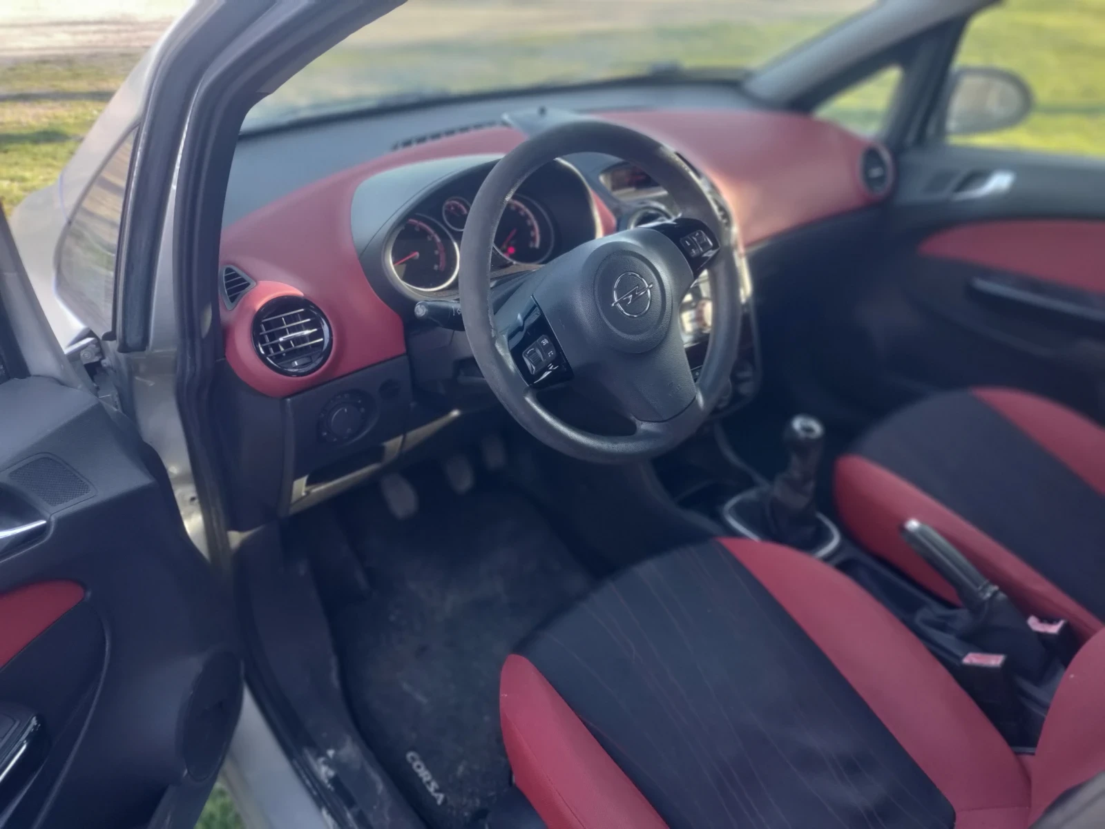 Opel Corsa 1.2бензин, снимка 8 - Автомобили и джипове - 53787320