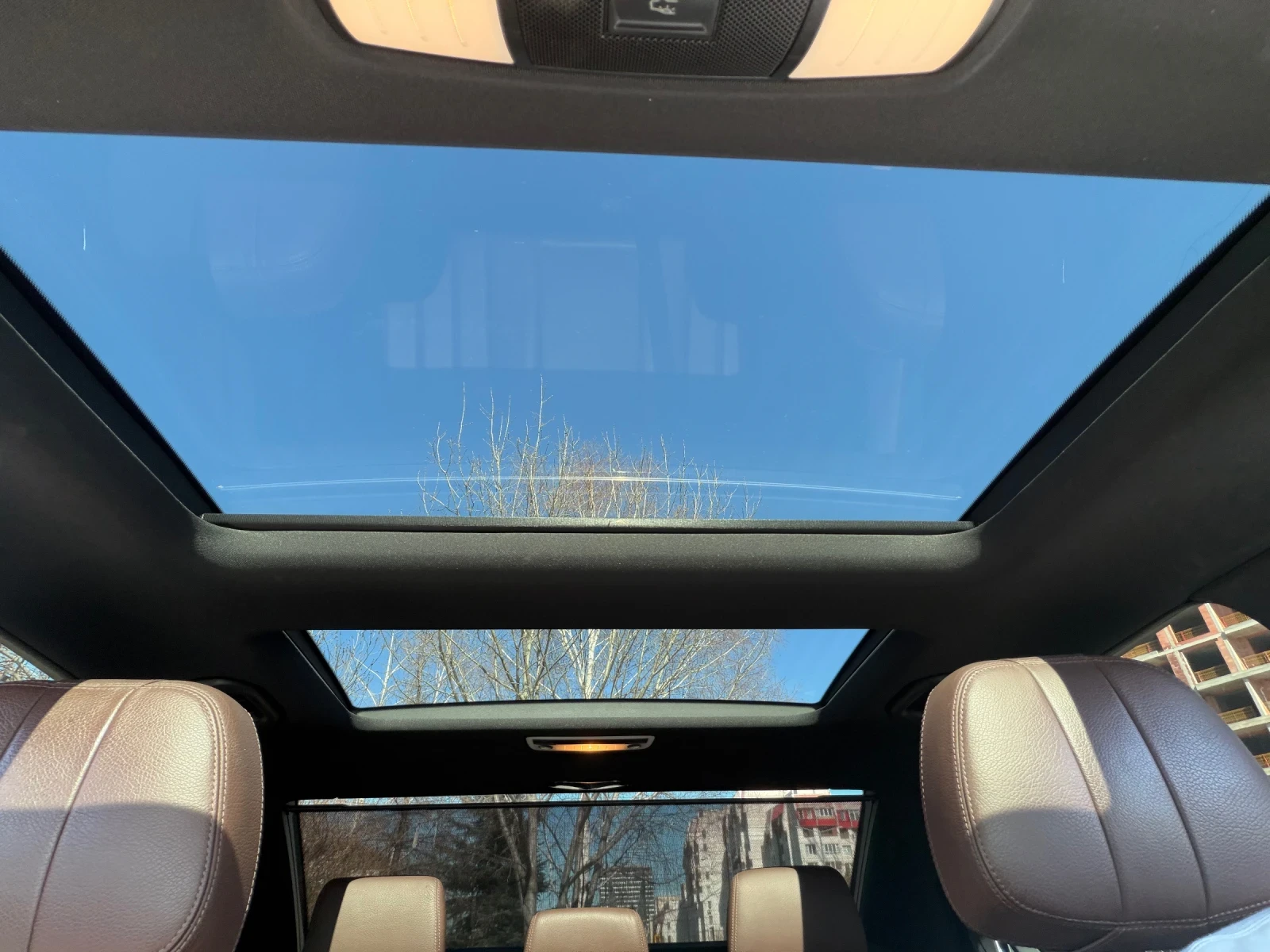 Mercedes-Benz E 500 4MATIC, снимка 11 - Автомобили и джипове - 53803048