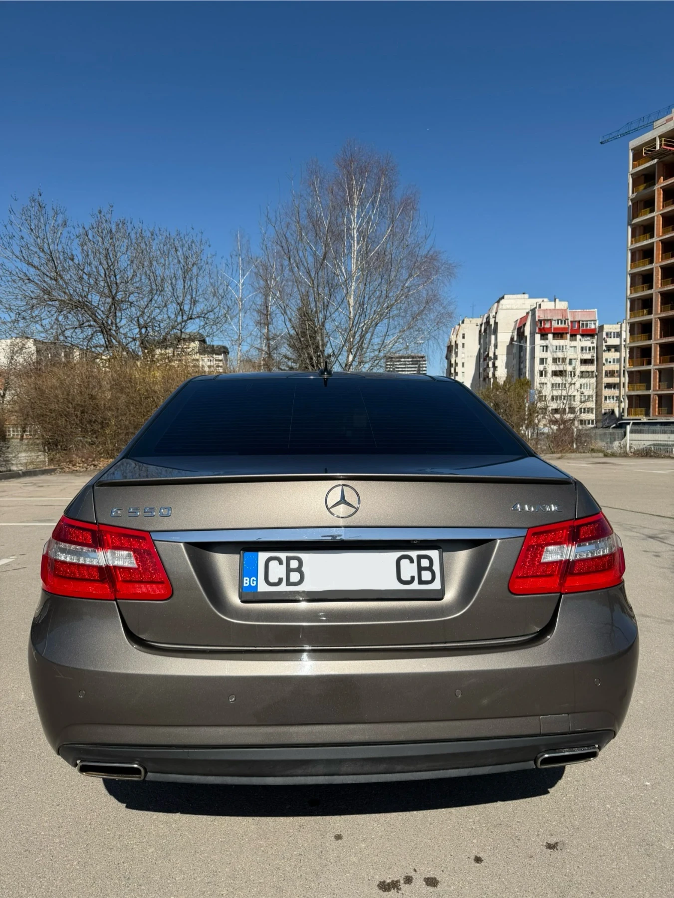 Mercedes-Benz E 500 4MATIC, снимка 4 - Автомобили и джипове - 53803048