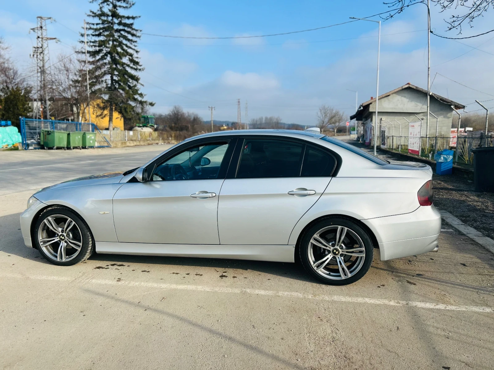 BMW 320, снимка 2 - Автомобили и джипове - 53825926