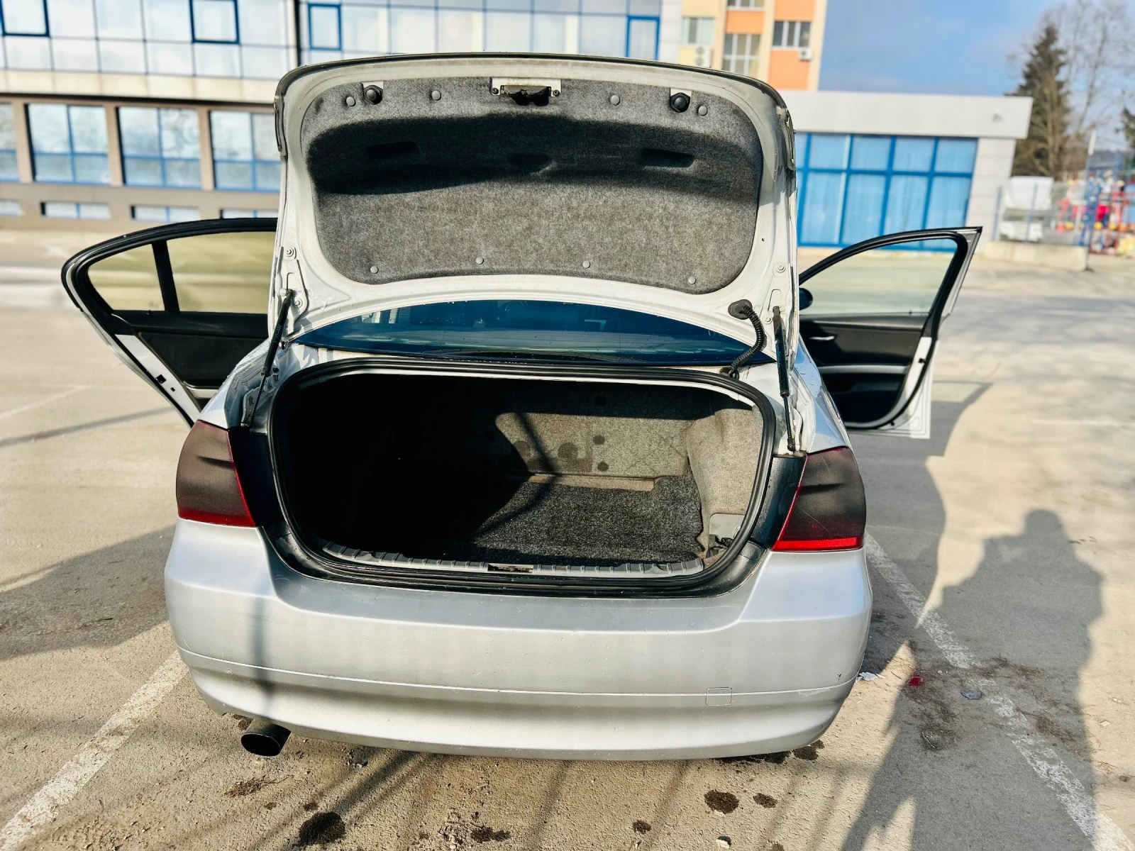 BMW 320, снимка 9 - Автомобили и джипове - 53825926