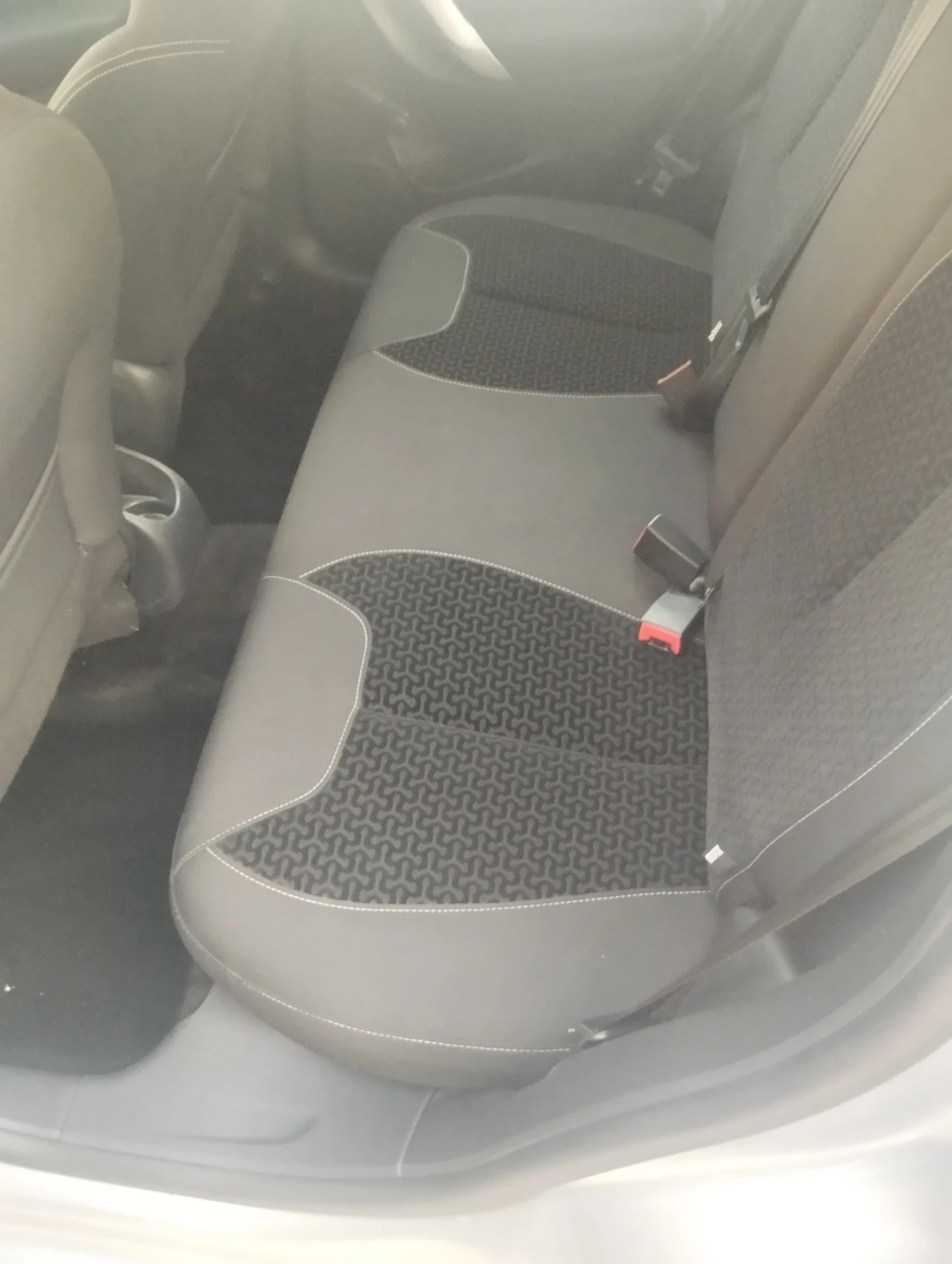 Citroen C3 1.6 HDI 92к.с. НАПЪЛНО ОБСЛУЖЕНА КЛИМАТИК , снимка 13 - Автомобили и джипове - 53916060