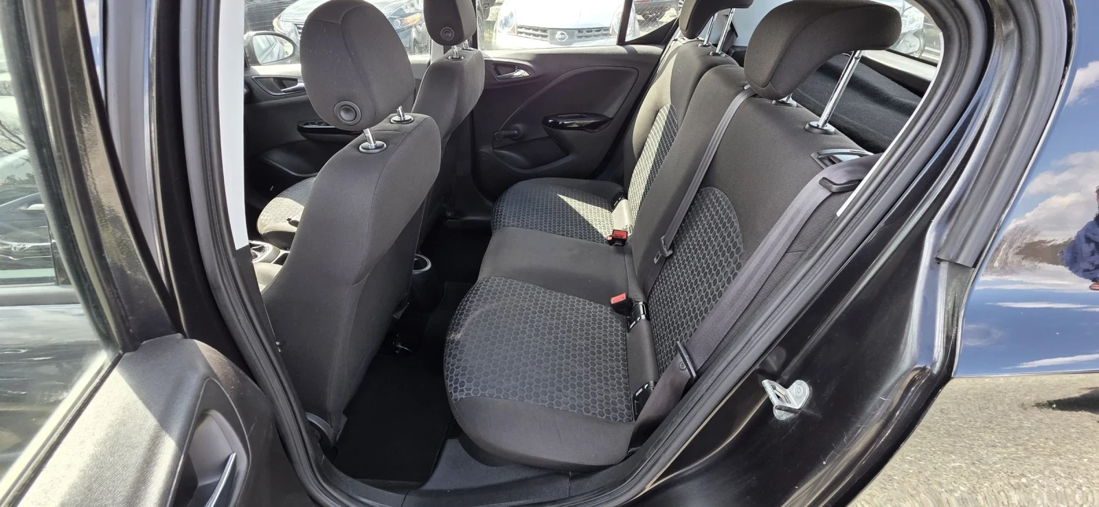 Opel Corsa 1.4 фабрична газ , снимка 10 - Автомобили и джипове - 54091807